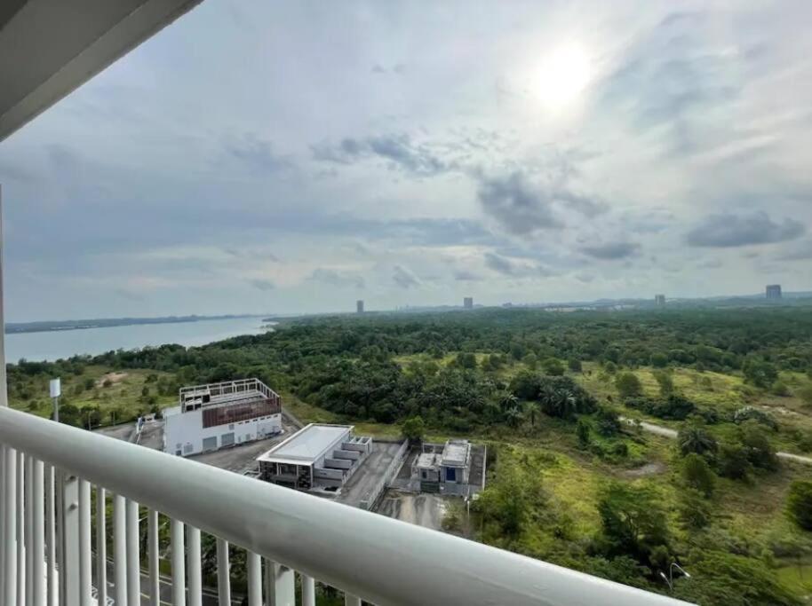 Teega Suites Seaview By Vdo Homestay Nusajaya  Extérieur photo