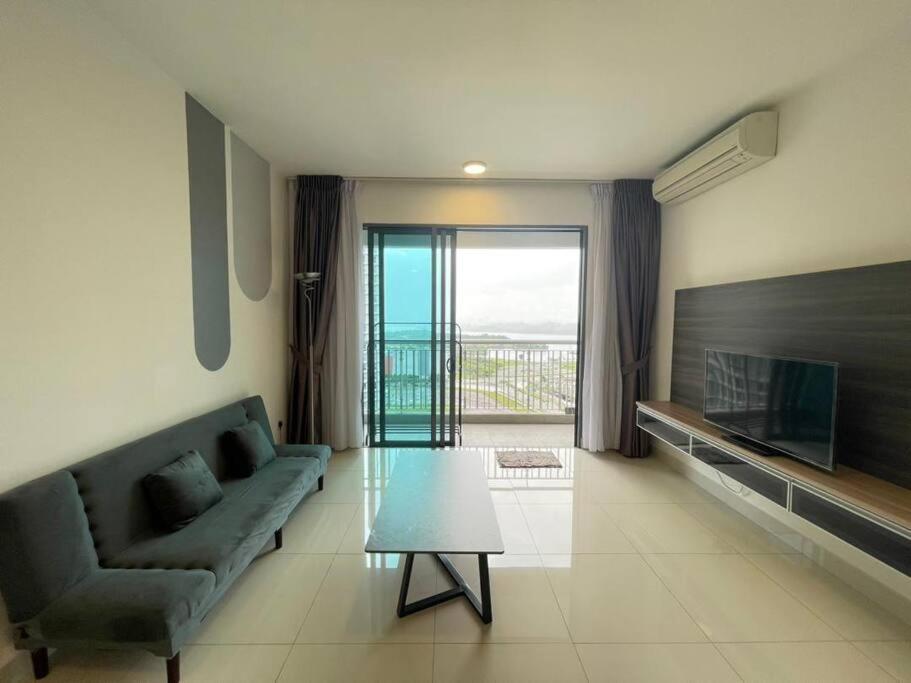 Teega Suites Seaview By Vdo Homestay Nusajaya  Extérieur photo